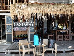  Castaway on Sunrise Beach has an excellent dive shop
