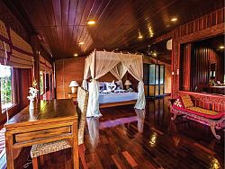 Erawan Villa Hotel