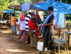Friendly locals in the market 