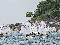 Kids in Oppies racing
