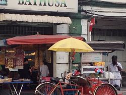 Lebuh Chulia presents colourful street life in the form of local vendors, vintage Chinese decorations and hip coffee shops.
