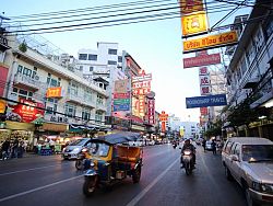 Commercial side of Yaowarat Road