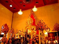 Wat Traimitr