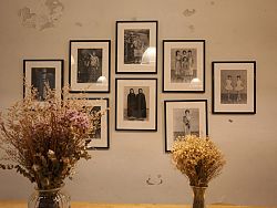 The Old Town coffee shops feature interesting interiors, including family heirlooms, antiques, one-of-a-kind artworks and loads of ‘vintage style’. The atmosphere is eclectic and the shops are fun to explore while sipping on a coffee