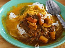 Kanom Jeen -  rice noodles with spicy curry sauce
