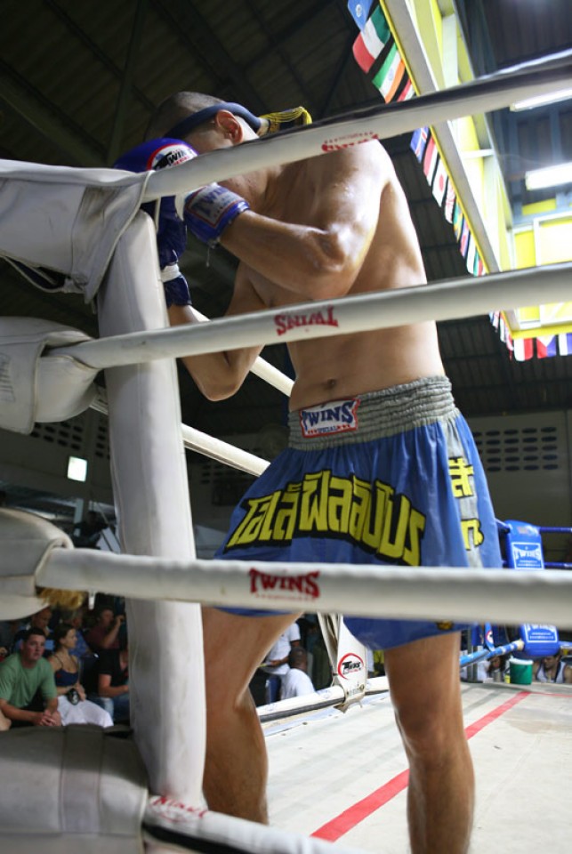 Muay Thai (Thai boxing)