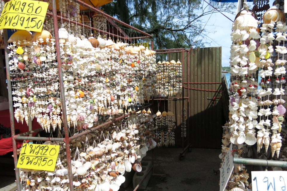 Rawai souvenir vendors