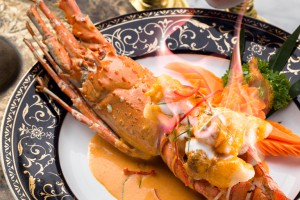 Mung Korn Lui Fai - Phuket Lobster in red curry sauce