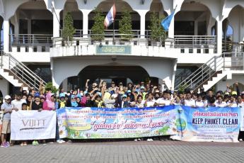 Big Clean-up Friendship beach for a beautiful destination