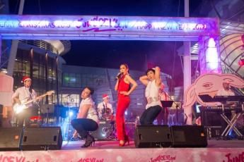 A Legendary Chrismas Concert