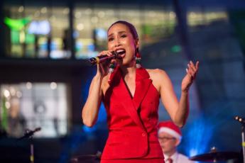 A Legendary Chrismas Concert