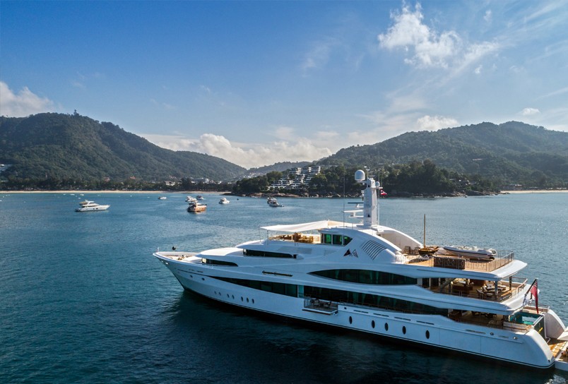 New yacht charter booking service